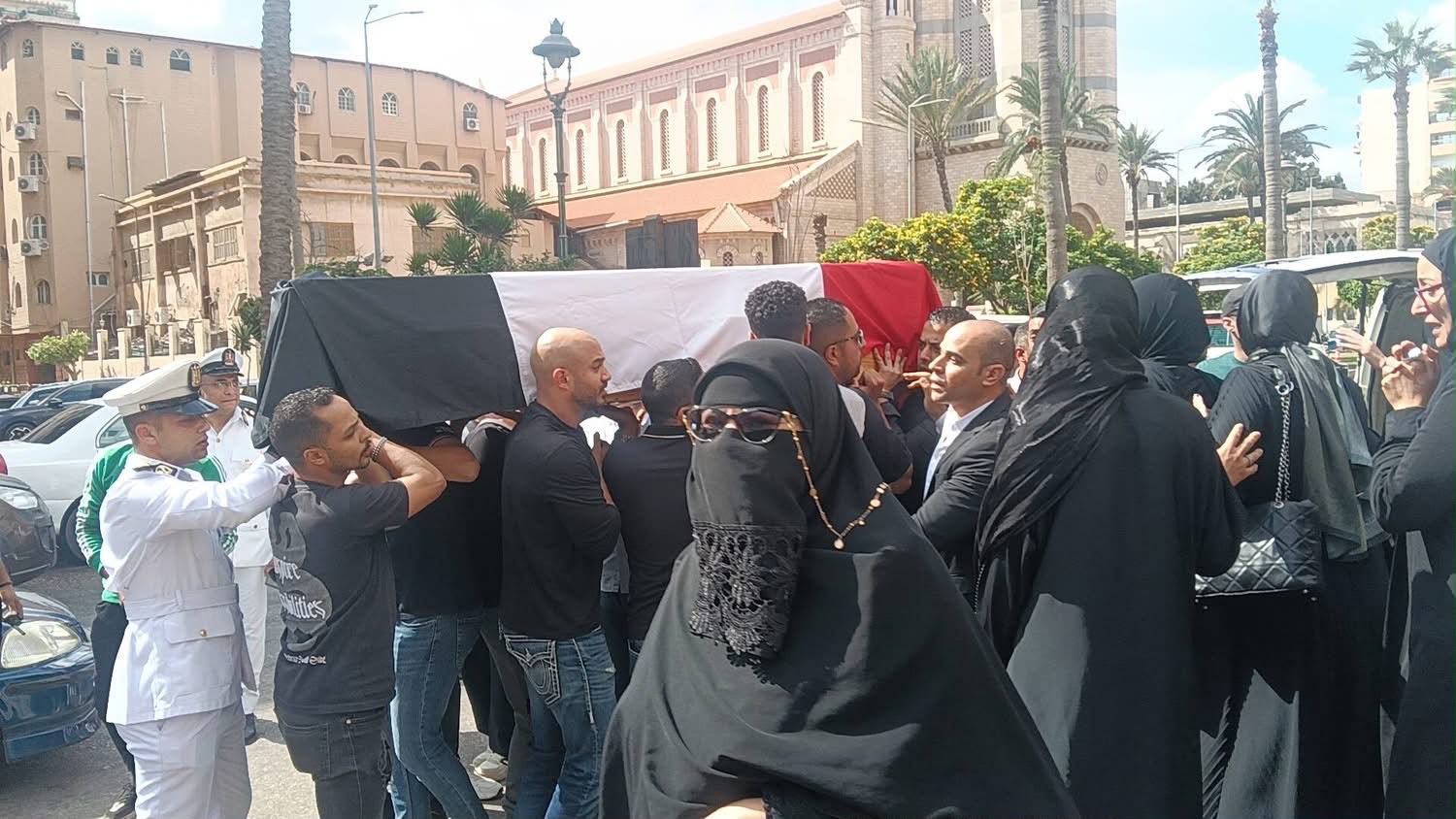 في جنازة عسكرية.. بورسعيد تودع النقيب أحمد النشار شهيد الواجب