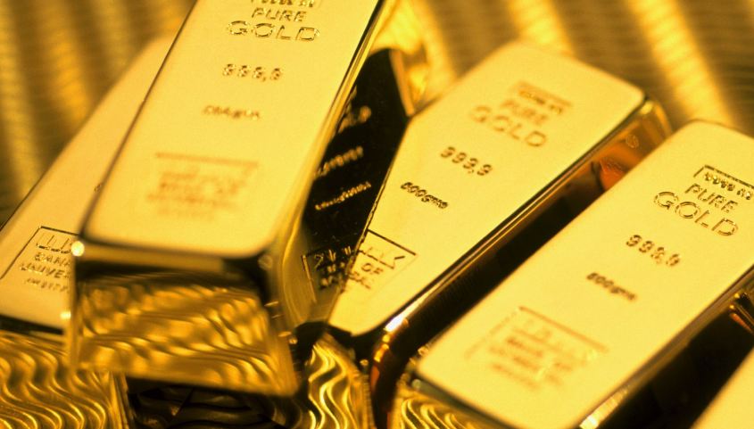 Geopolitical concerns push gold near two-month high