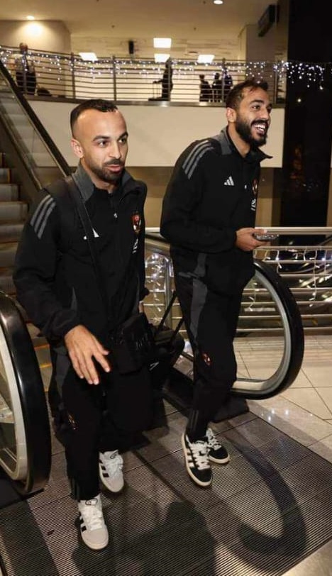 الأهلي يبدأ تدريباته في جنوب إفريقيا استعدادًا لمواجهة أورلاندو