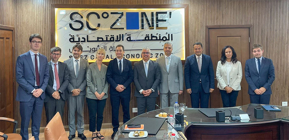 Head of the Suez Canal Economic Zone discusses cooperation with the French Ambassador