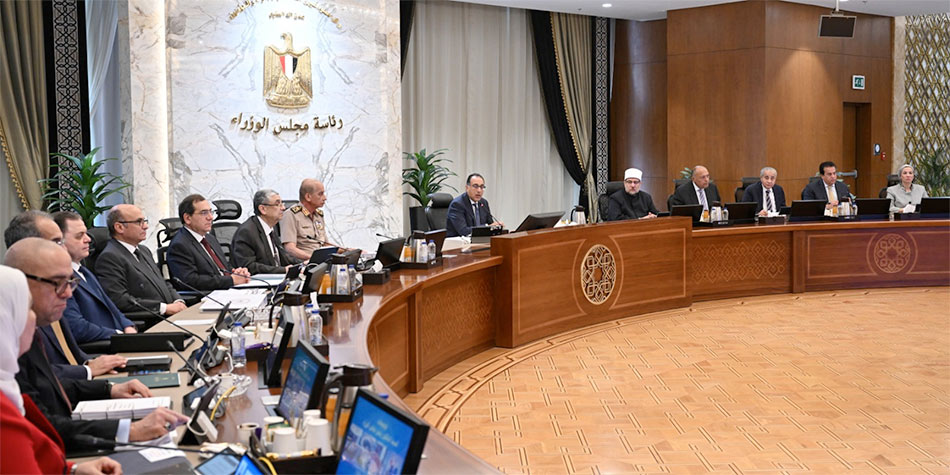 The Prime Minister affirms the state’s keenness to provide the necessary support to Egyptian manufacturers and exporters
