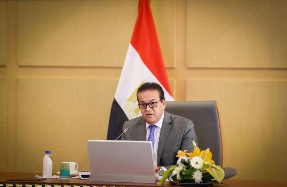 The Minister of Health holds a meeting with the American Chamber of Commerce in Cairo to discuss investment in the health sector