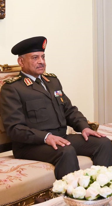 President El-Sisi receives Commander-in-Chief of the Armed Forces, Minister of Defense and Military Production