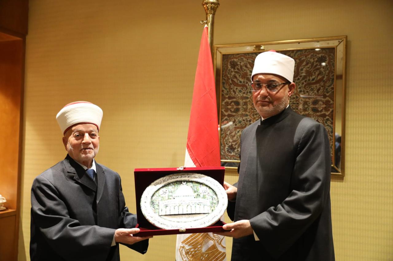 The Grand Mufti of the Republic and the Grand Mufti of Jerusalem affirm the centrality of the Palestinian cause and joint scientific cooperation.