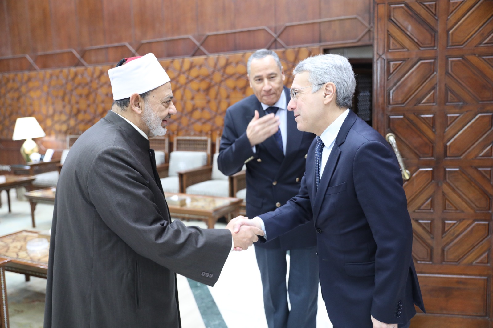 The Grand Imam during his reception of the Brazilian ambassador: Brazil’s position towards the Palestinians in Gaza is just and humane