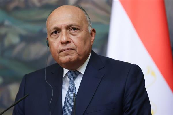 The Foreign Minister participates in the “Challenges in the Middle East” symposium in the presence of the French President’s envoy to the region