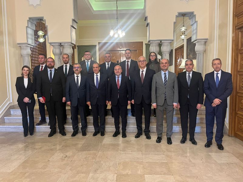 Foreign Minister Participates in a Discussion Session at the Turkish Research Center SETA