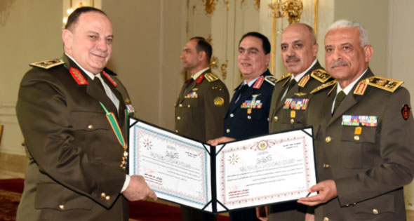 Minister of Defense honors a number of leaders who have given their all to the Armed Forces