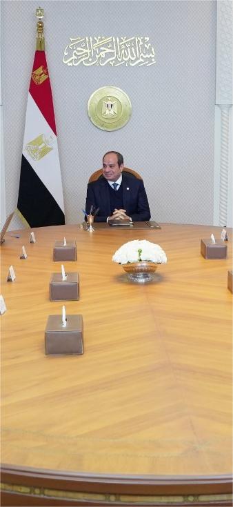 الرئيس السيسي يستعرض مُستهدفات واستعدادات المرحلة الثانية من مبادرة «حياة كريمة»" في 20 محافظة