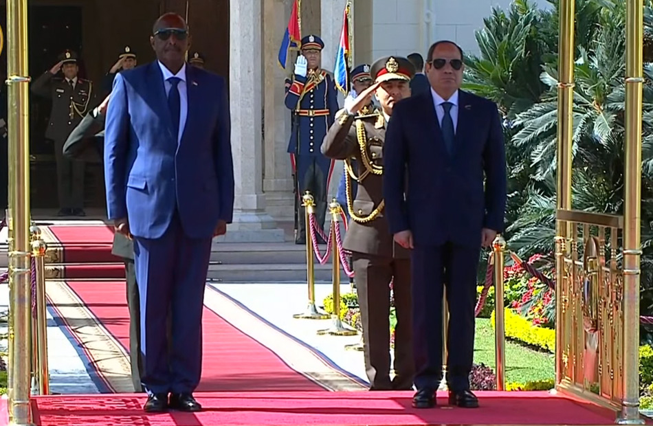 The start of discussions between President Sisi and the Chairman of the Sudanese Sovereignty Council at the Ittihadiya Palace