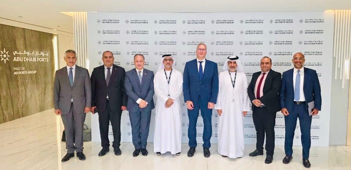 Minister of Petroleum Discusses Strengthening Cooperation with Abu Dhabi Ports Group