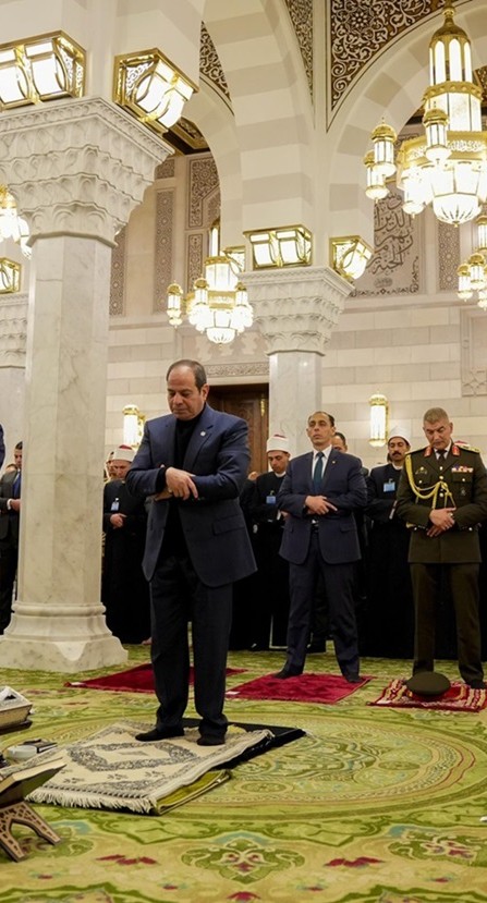Inauguration of the renovation work at the Sayyida Nafisa Mosque (may God be pleased with her) and the performance of the dawn prayer at the mosque