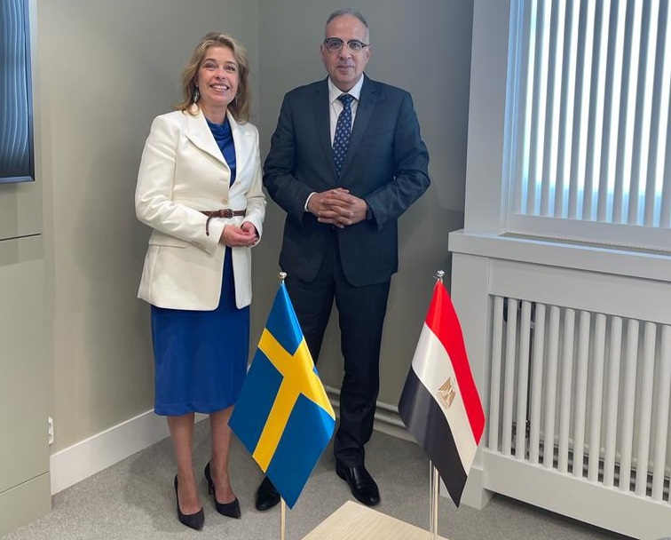 The Minister of Irrigation discusses with the Swedish Minister of Environment the development of the Egyptian northern lakes and the development of groundwater management