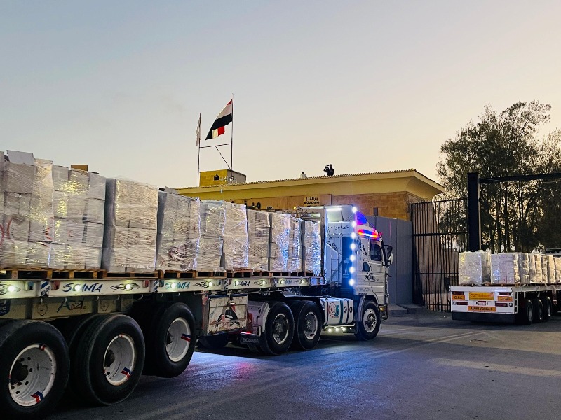 The 85th "Zad Al-Izza" aid convoy enters the Gaza Strip