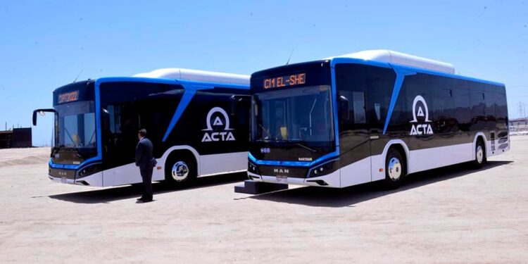PM inspects charging stations for electric buses in Sharm El Sheikh