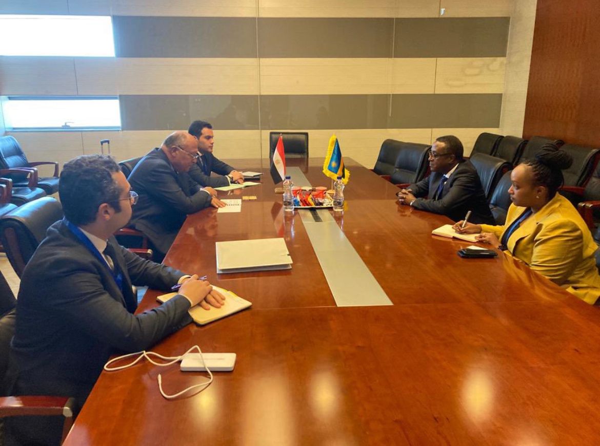 The Foreign Minister discusses with his Rwandan counterpart the preparations for the second session of the Joint Committee in Kigali