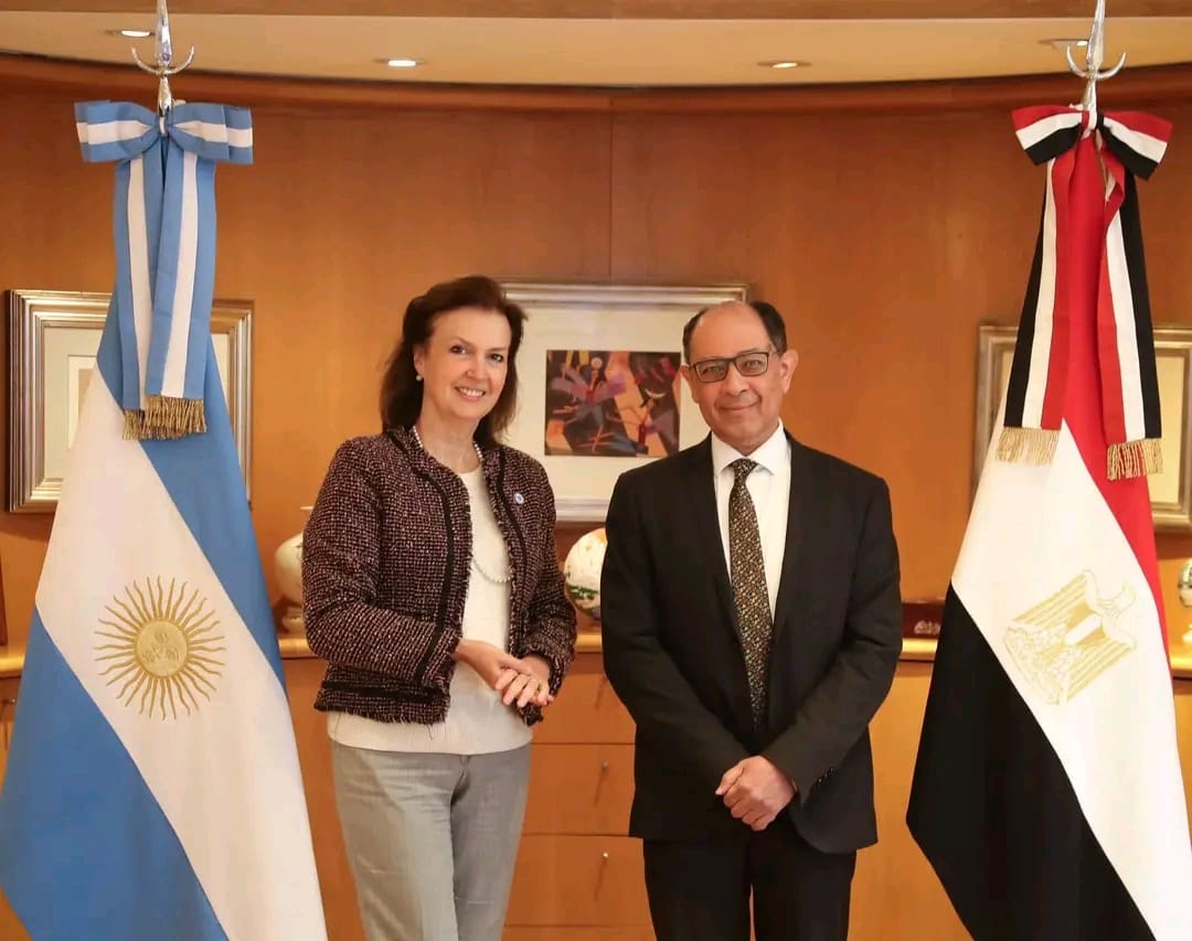 Egypt and Argentina agree on the necessity of settling the Palestinian-Israeli conflict in accordance with the two-state solution