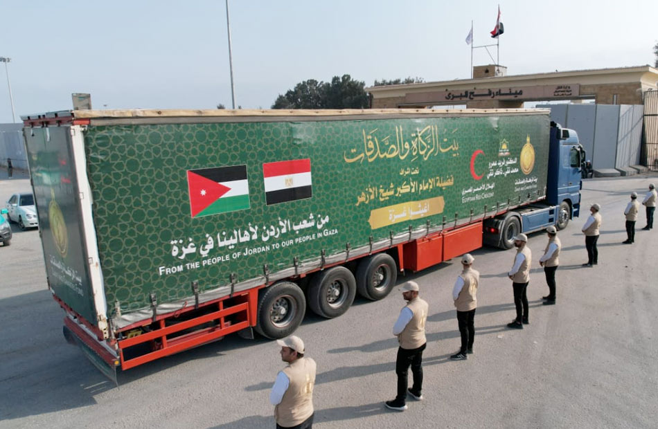 115 trucks carrying 1,840 tons of aid.. The 7th convoy of the “Zakat and Charity House” enters the Gaza Strip