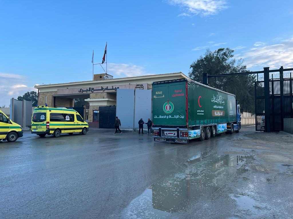 The largest aid convoy from the Egyptian Zakat and Charity House arrives at the Rafah crossing in preparation for entering Gaza.