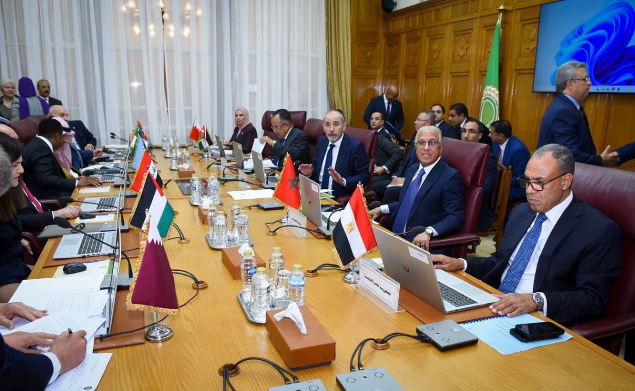 Foreign Minister Participates in Arab Committee Meeting to Confront Illegal Israeli Measures in Occupied Jerusalem