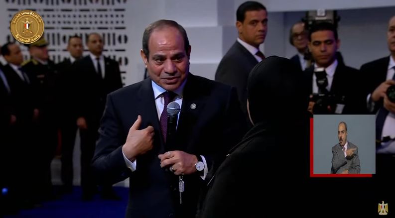 الرئيس السيسي لوالدة الشهيد عمر القاضي: «ربنا يتقبل عمر ويبقى زخر ليكي يوم القيامة»