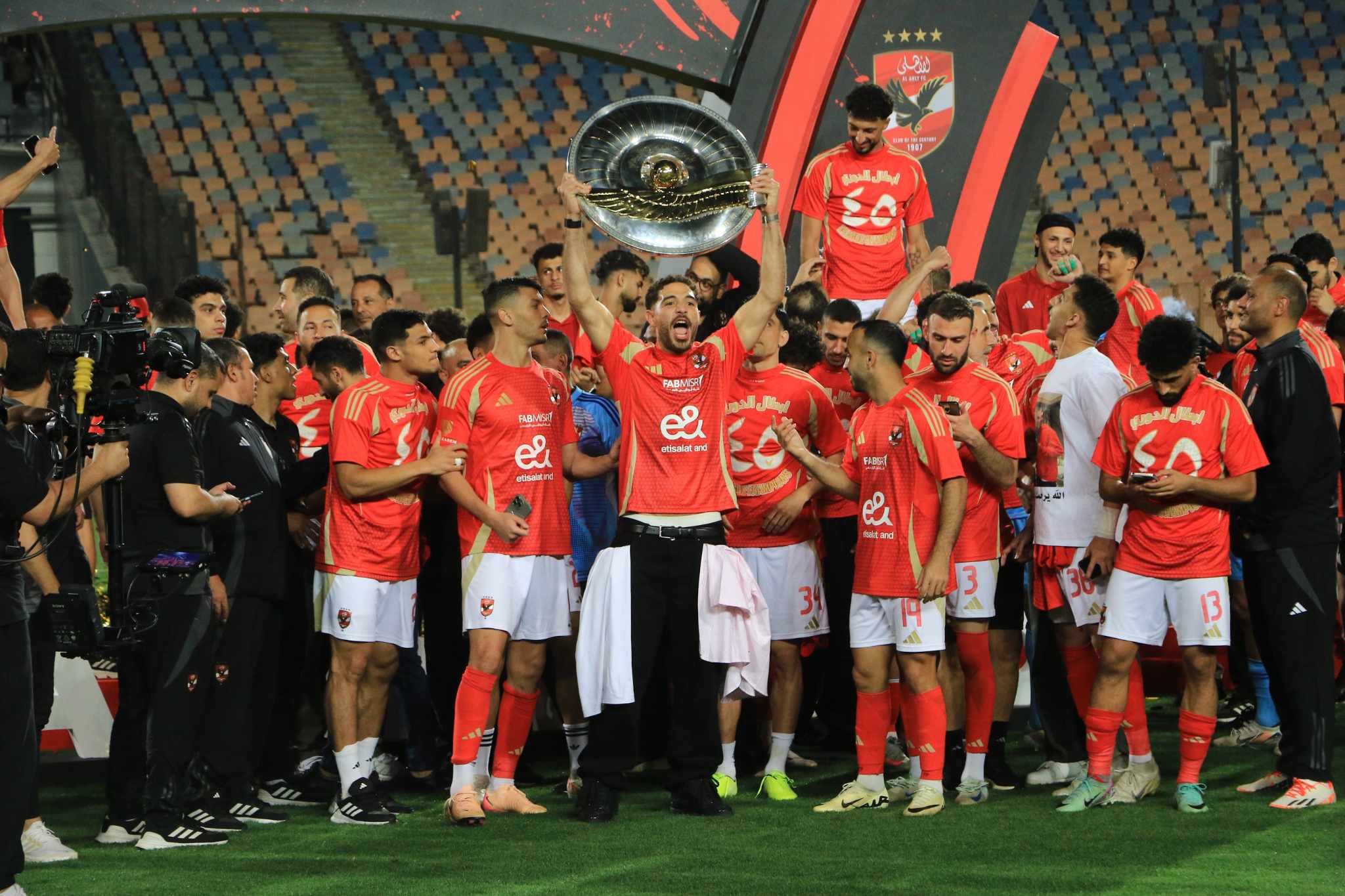 بعد الفوز بالدوري رقم 45.. الأهلي يرفع رصيده إلى 155 بطولة