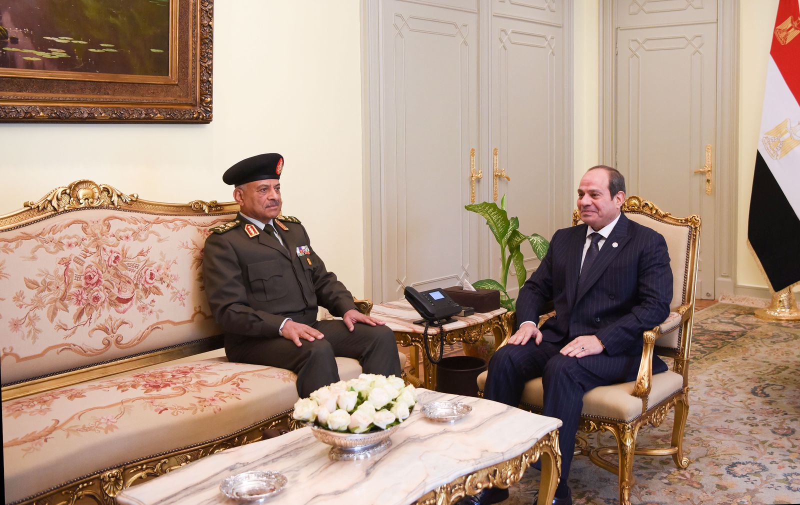 President El-Sisi receives Commander-in-Chief of the Armed Forces, Minister of Defense and Military Production