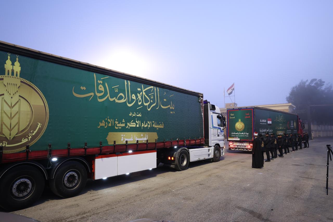 From Egypt to Gaza.. The Zakat and Charity House convoy crosses the Rafah land port to support our brothers before Eid al-Fitr