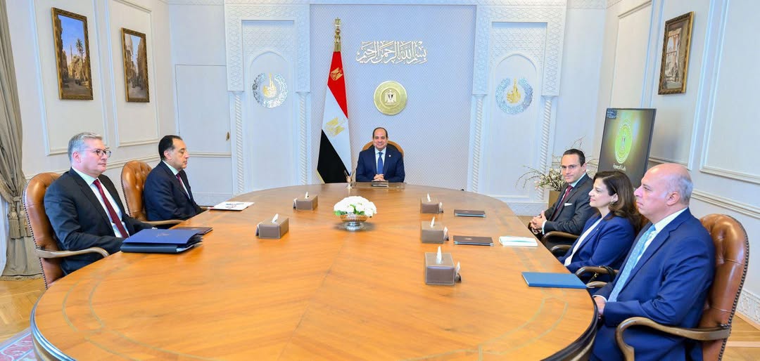 الرئيس السيسي يستقبل الرئيس التنفيذي لشركة "شل" العالمية
