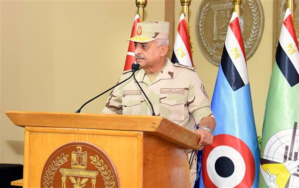 وزير الدفاع يهنئ الرئيس بذكرى ثورة 23 يوليو: "حمل لواءها طلائع القوات المسلحة وانحاز لها الشعب"