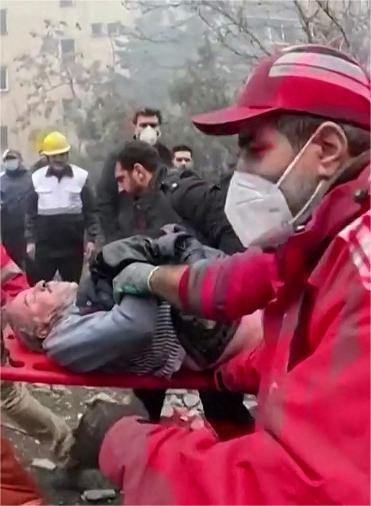 الهلال الأحمر الإيراني: جرحى إثر غارات إسرائيلية على محافظة جيلان شمالي البلاد