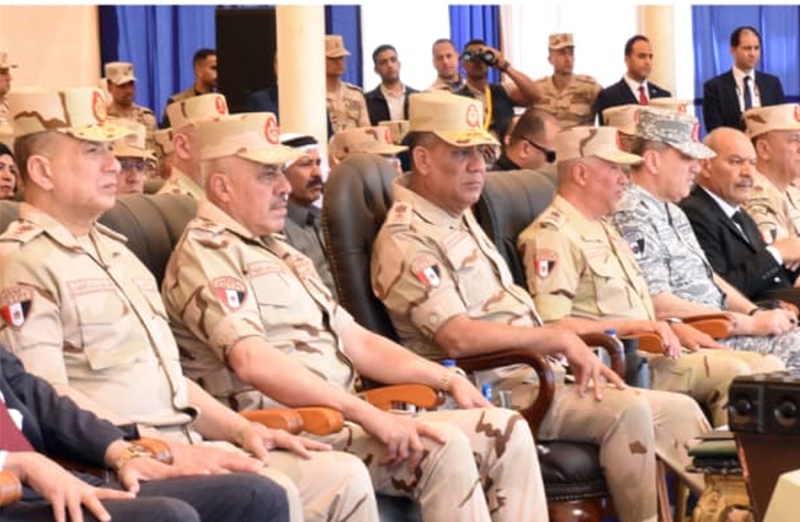 الفريق أشرف سالم زاهر يشهد تنفيذ المرحلة الرئيسية للمشروع التكتيكي بجنود «بدر 2026» بالذخيرة الحية